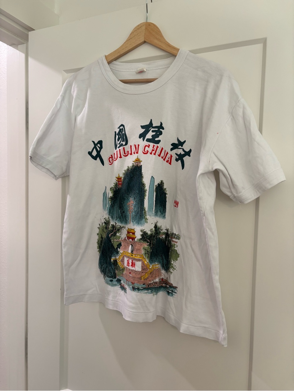 Vintage white cotton travel tee